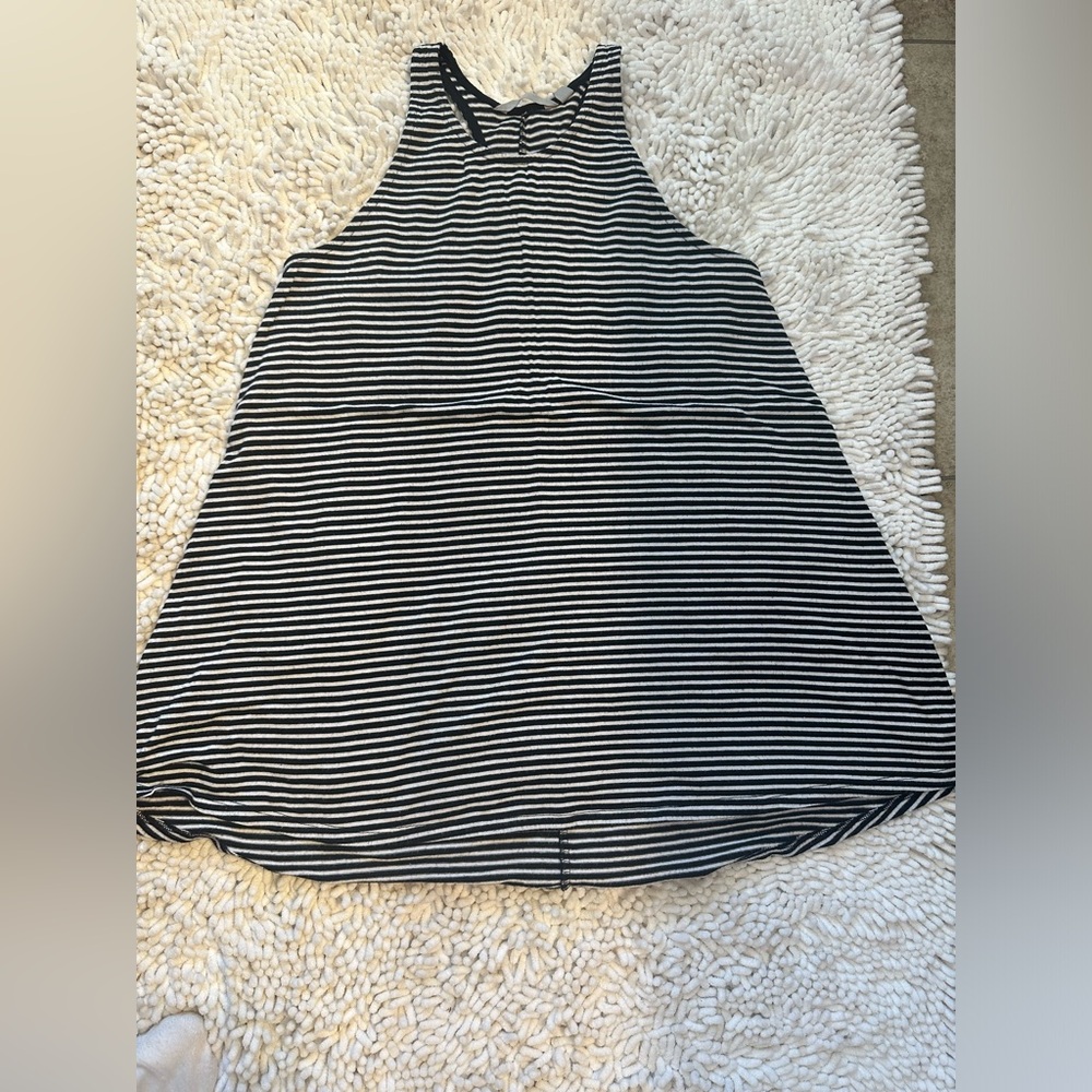 Athleta flowy racer tank